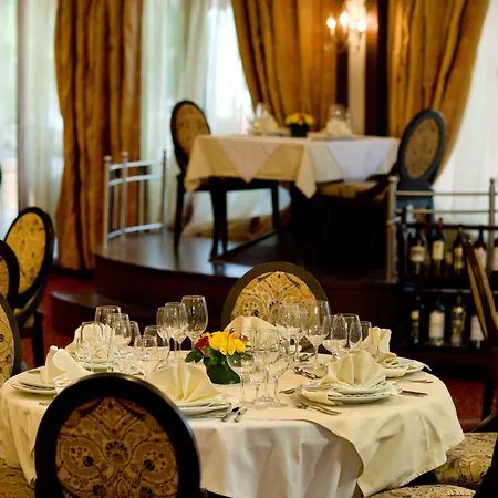 מלון Helios וארנה