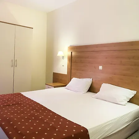 מלון Helios וארנה