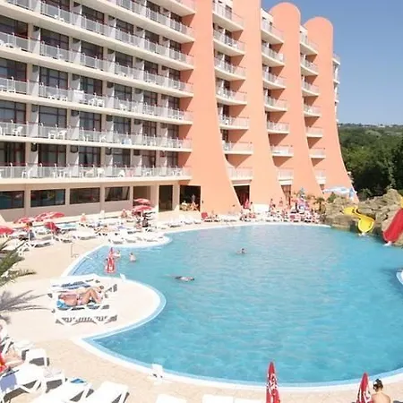 Helios Hotel